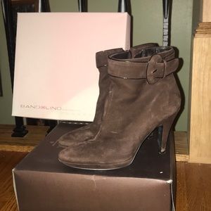 Brown Sueded heeled boots
